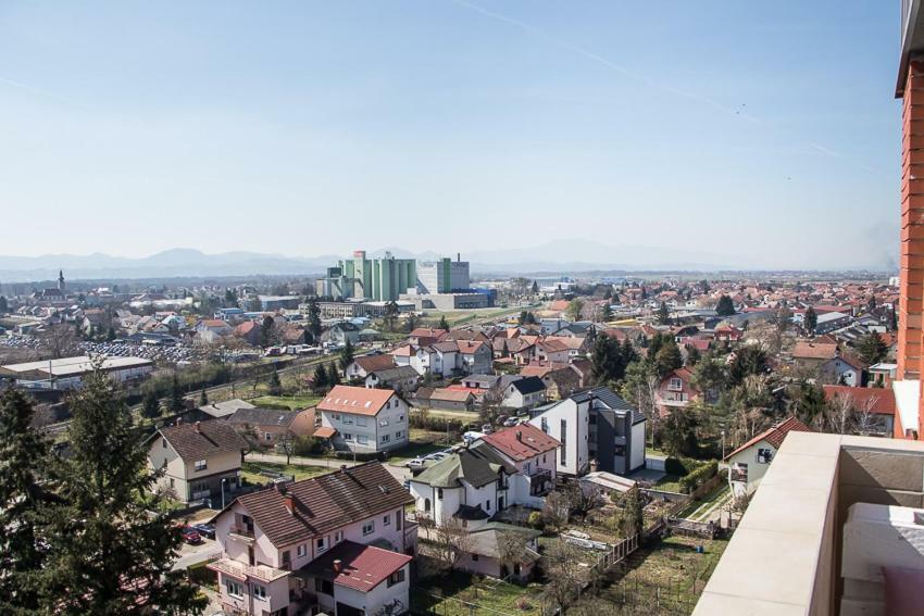 Apartment Travel Hub *** Varazdin Exterior photo