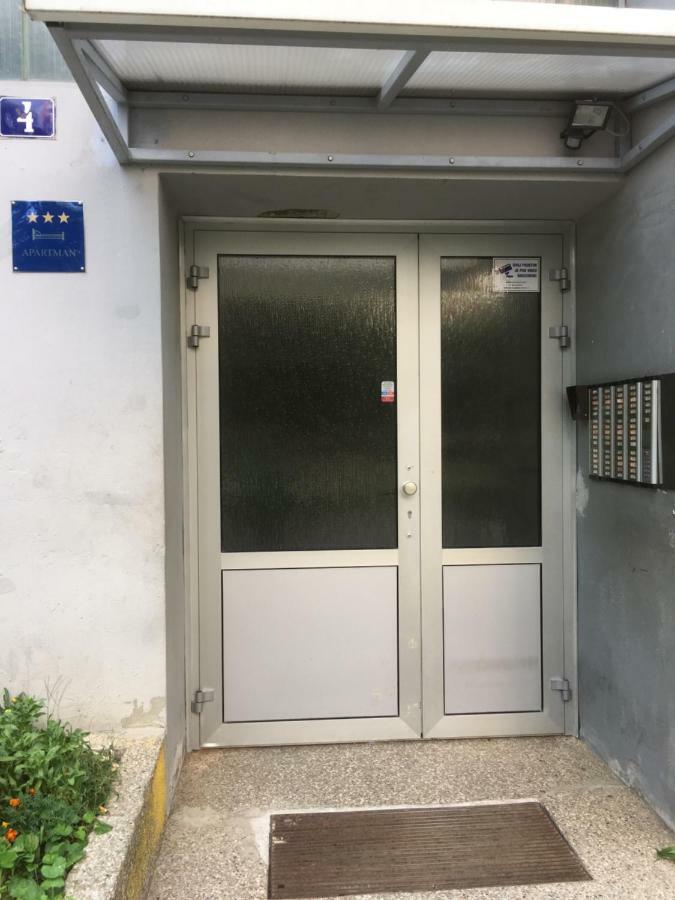 Apartment Travel Hub *** Varazdin Exterior photo